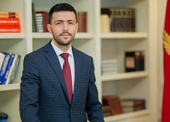 Vlast ugrožava građanski koncept države