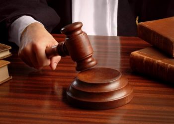 Prijetio i psovao suprugu, pa dobio 15 dana robije