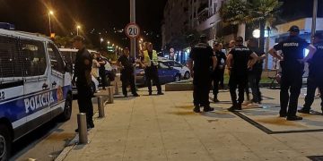 U Podgorici fizički napadnuti pripadnici Uprave policije