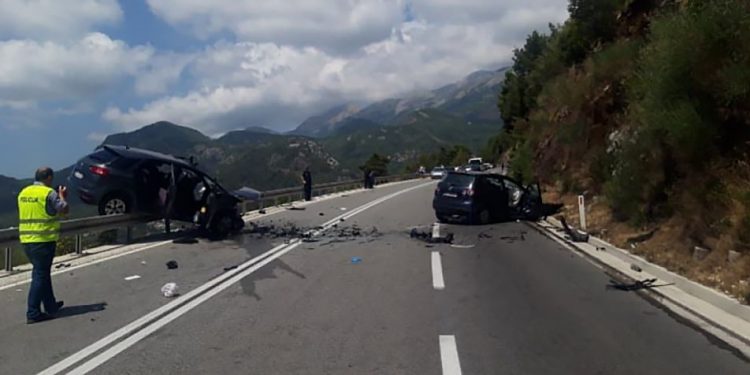 Poginuo Cetinjanin, jedna osoba životno ugrožena