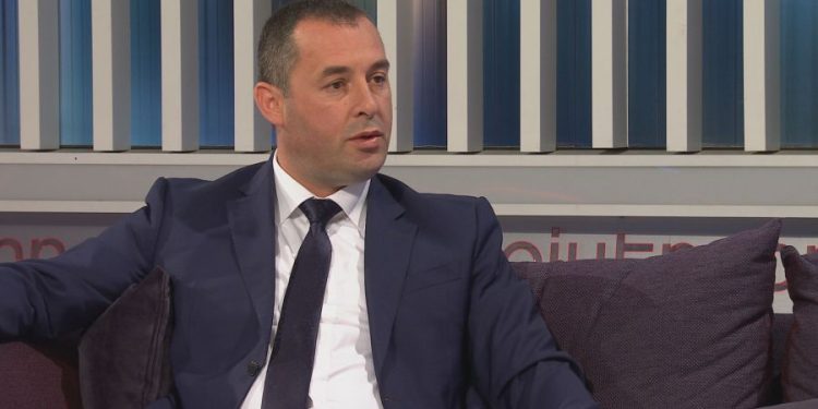 Šćekić za privatni put na Gazimestan, osim službenog vozila, uzeo i dnevnice