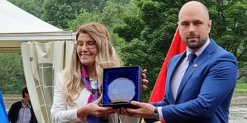 Crna Gora bez izuzetka podjednako pripada svima