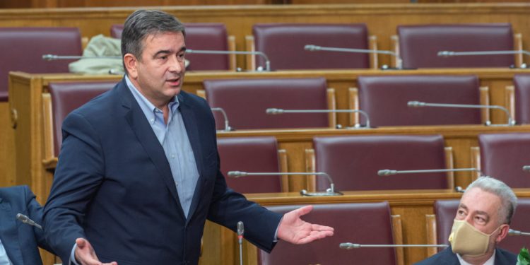 Medojević: Ne treba da se “hapsi” Luka Bar već šverceri, u slobodnoj zoni imamo još gomilu nelegalnih cigareta