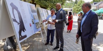 Otvorena izložba Cetinje – Grad heroj