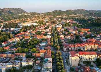 Na Cetinju dato 9500 vakcina