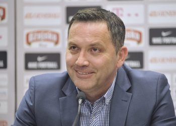 Smjenjen Davor Šuker, novi predsjednik Marijan Kustić