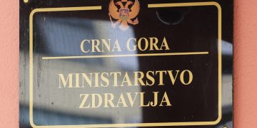 Ćorić: Zahvaljujući vakcinisanim građanima Crna Gora danas živi i radi