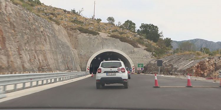 Putarina za auto-put do tri i po eura