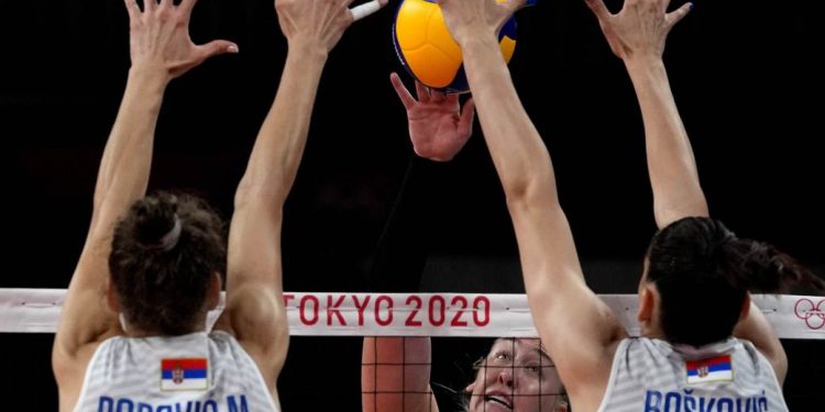 SAD razbile Srbiju u paramparčad