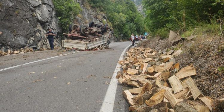 Udes u Dromiri, saobraćaj u prekidu