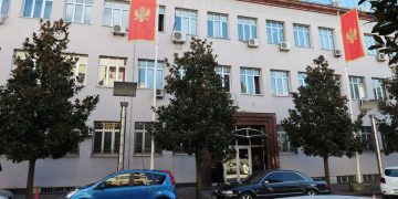 Vaspitačica odbija da isplati Đukanovićima 300.000 eura