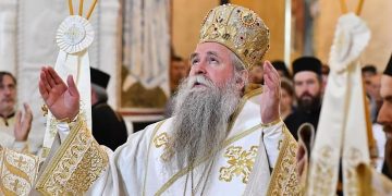 Joanikije: Lažu da sam se sa pancirom ustoličavao