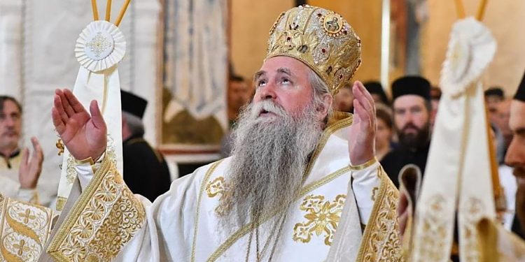 Joanikije: Lažu da sam se sa pancirom ustoličavao