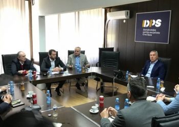 Zajednički stav opozicije: Prelazna vlada i vanredni izbori jedino rješenje