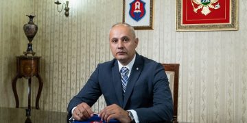 Kašćelan Vladi: Nijeste se izvinili građanima, poslali ste na njih oklopna vozila i duge cijevi