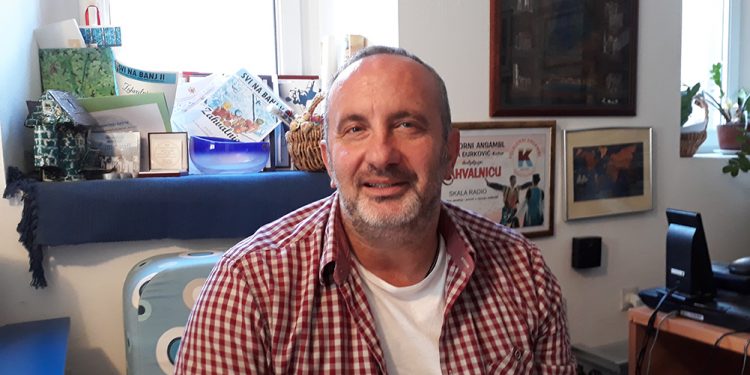 Halo Beograde, da li se čujemo?