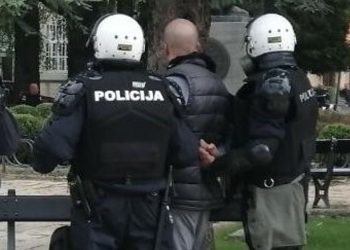 Savjet: Policija prekomjerno upotrijebila hemijska sredstva, Brđanin da naredi obustavu upotrebe gumenih metaka