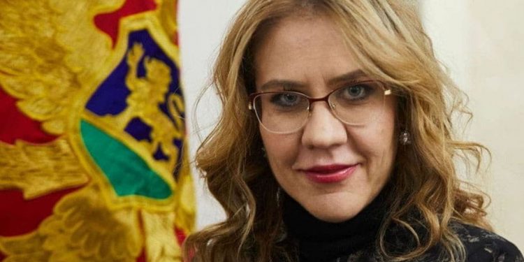 Bratić na čelo Filmskog centra Crne Gore planira da imenuje državljanku Srbije?