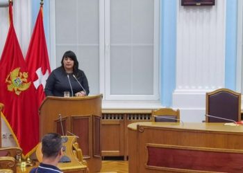 Dizdar: Društvu je potreban širi dijalog i suštinsko suočavanje s podjelama