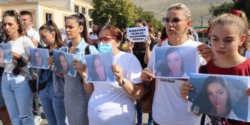 Masovni protest u Tuzima: Ovdje nema sigurnosti, ni kuća više nije sklonište