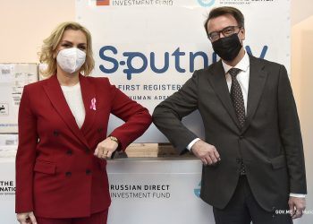 U Crnu Goru stiglo 40 hiljada doza vakcina Sputnjik V