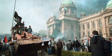 Protekla 21 godina od pada Slobodana Miloševića, a sunca ni na vidiku