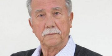 Donirao 100.000 za djecu iz dvadeset cetinjskih porodica