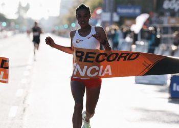 Gidej debitovala u polumaratonu svjetskim rekordom