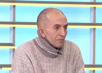 Đorđe Joksimović preuzeo djecu iz hraniteljske porodice