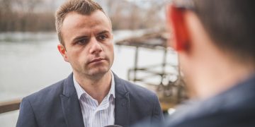 Omeragić: Korona do sada odnijela 2.000 života, odajemo počast svim žrtvama u Crnoj Gori