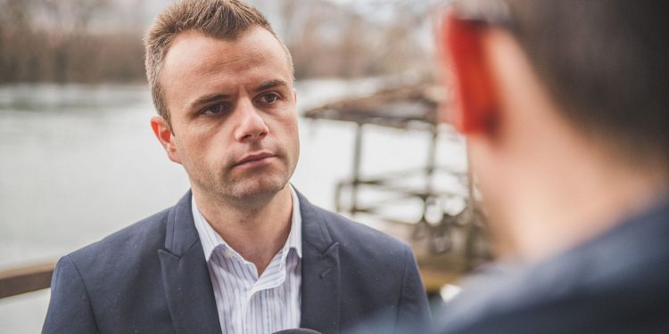 Omeragić: Korona do sada odnijela 2.000 života, odajemo počast svim žrtvama u Crnoj Gori