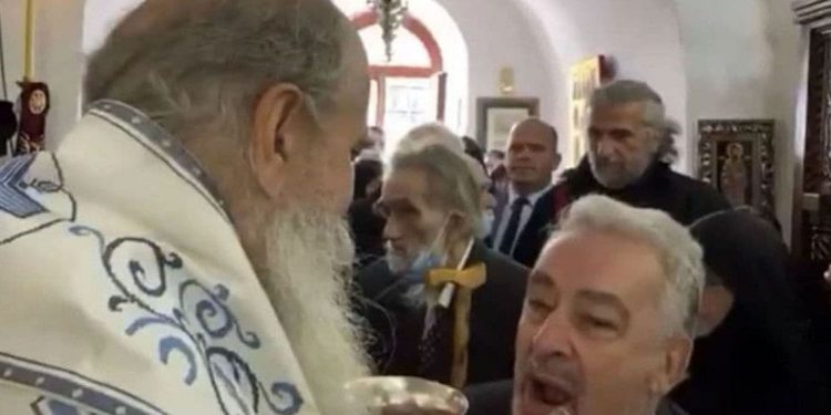 Krivokapića ni doktori ne mogu da natjeraju da se vakciniše