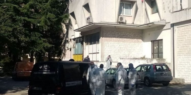 Radnik obezbjeđenja podlegao povredama, policija traga za napadačima