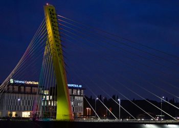 Most „Milenijum“ ponosno obasjan duginim bojama