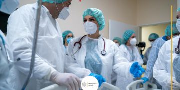 Borovinić Bojović posjetila kovid pacijente u KCCG