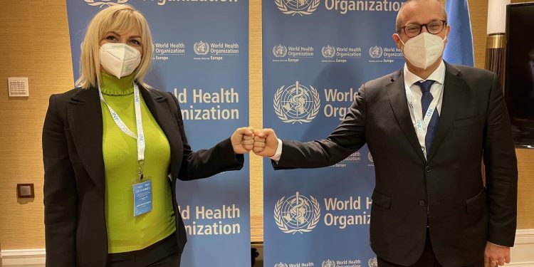 Kluge podržao ministarku: Važno da škole što duže ostanu otvorene, pametna odluka o zabrani masovnih proslava