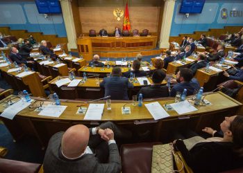 Opozicija povukla inicijativu: Početi razgovore o formiranju nove skupštinske većine