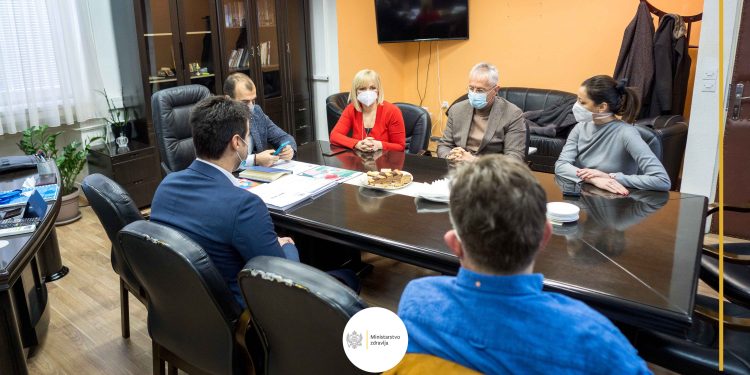 Luka Bar donirala Domu zdravlja opremu vrijednu 60 hiljada eura