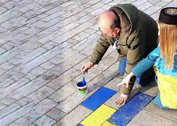 Na Cetinju večeras emotivno: Pjevala se ukrajinska himna