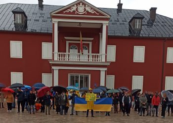 Cetinje za Ukrajinu i po nevremenu