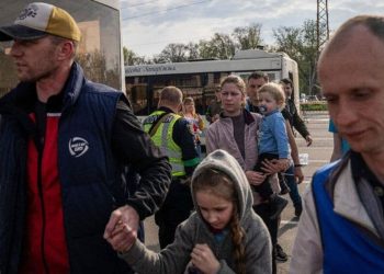 Evakuisani iz čeličane Azovstal: Bilo je strašno u bunkerima, samo želim da živim