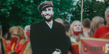 Litije probudile ekstremnu desnicu