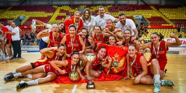 Svijetla budućnost zlatnih đevojaka