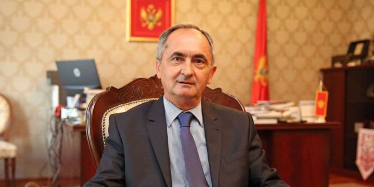 Udar na sudije i tužioce zbog naopakog tumačenje Ustava