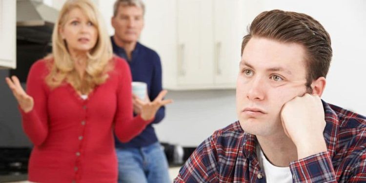 U Crnoj Gori 68 odsto mladih živi sa roditeljima